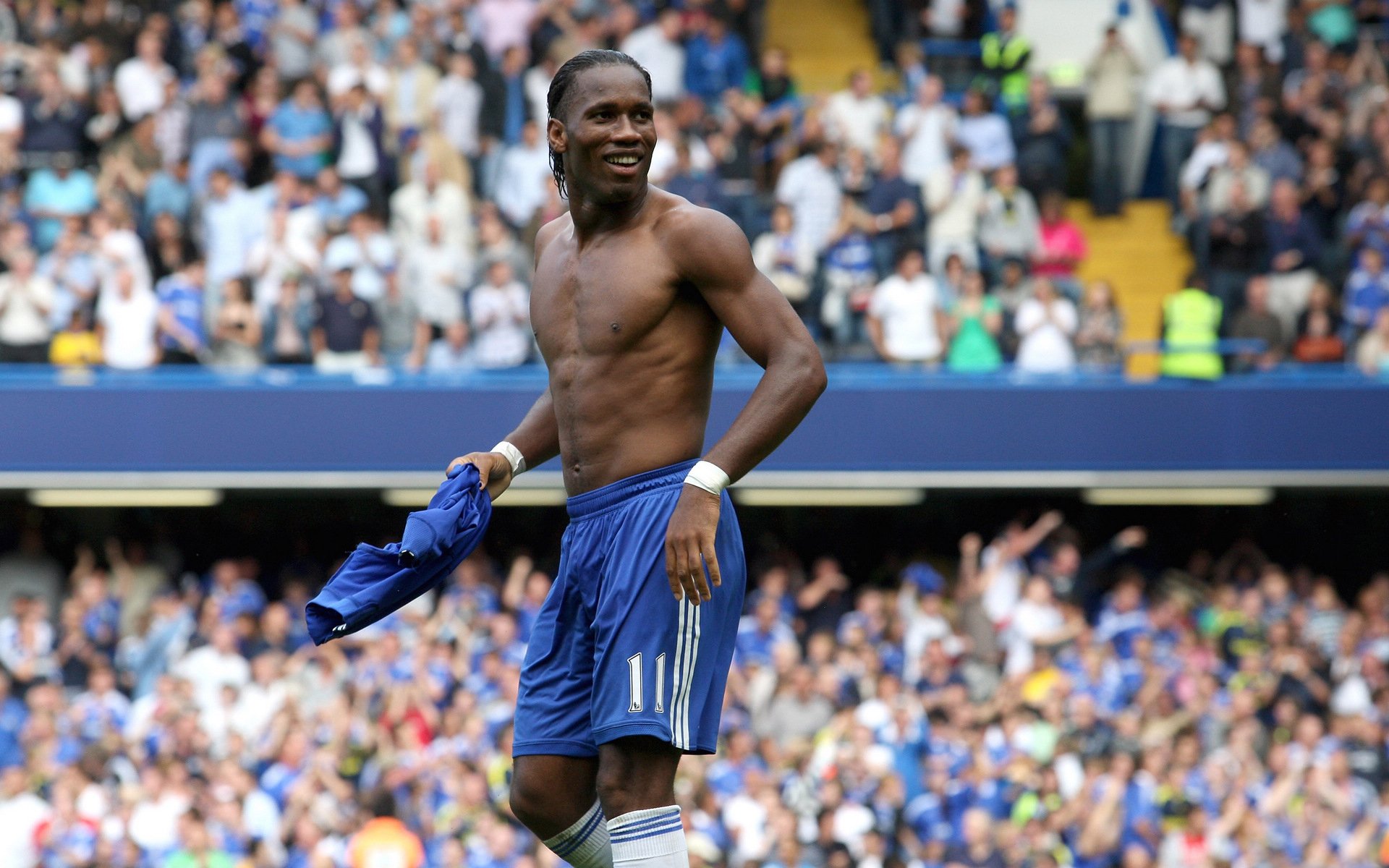 温网巅峰对决，阿尔卡拉斯逆转德约科维奇，新生代终破巨头垄断