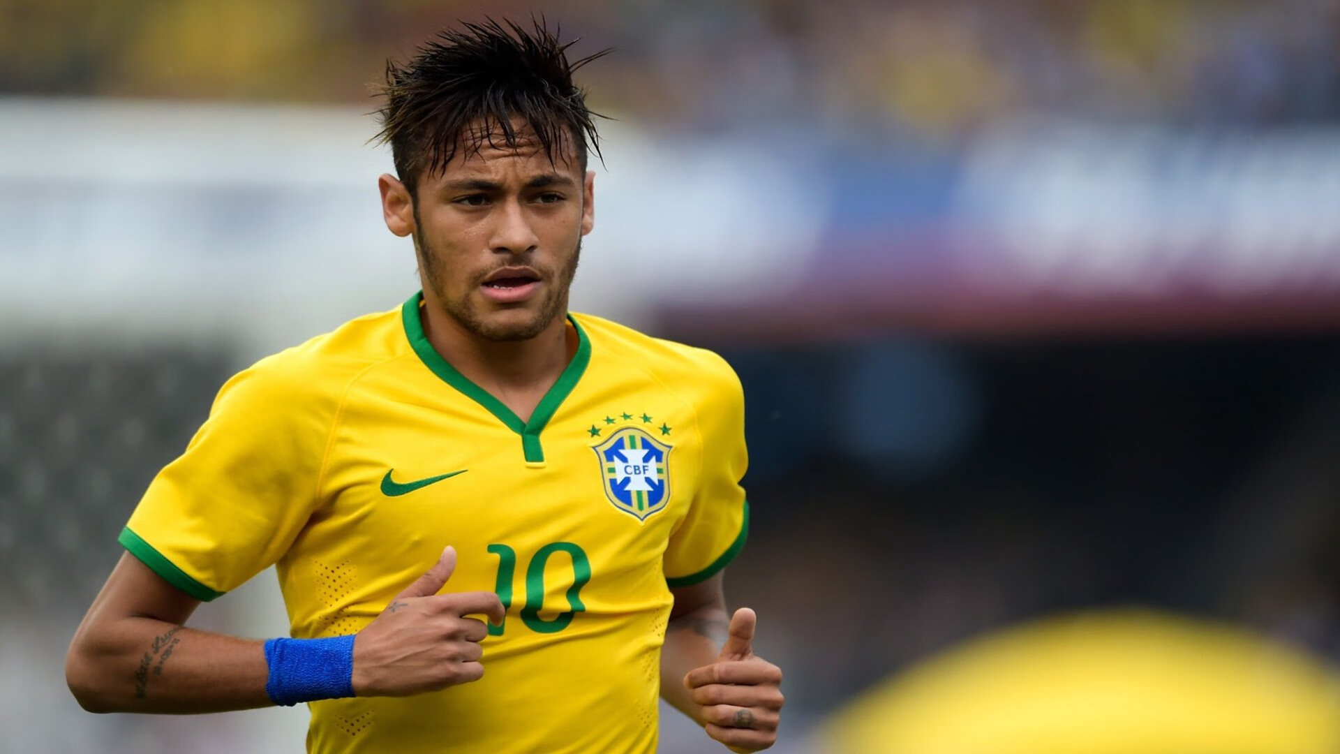 全国羽毛球锦标赛圆满落幕，新锐选手斩获男单冠军